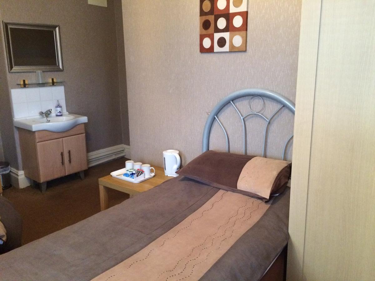 Melrose Guest House Whitley Bay Esterno foto